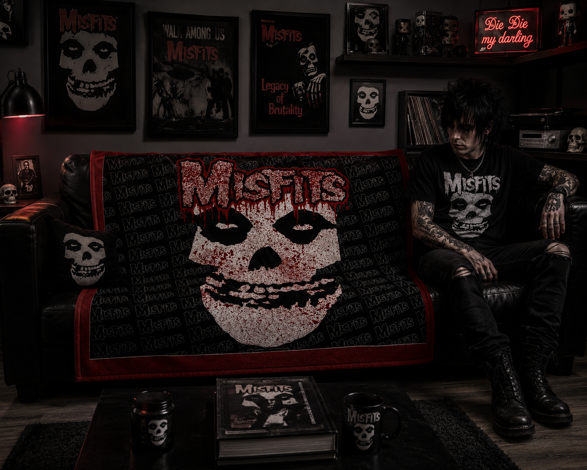 Rocksax Misfits Blanket  -  Blood Fiend