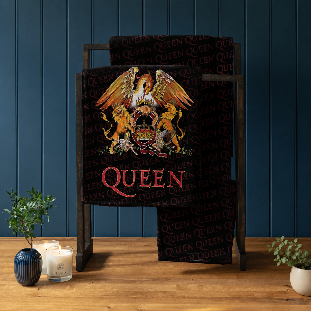 Rocksax Queen Towel - Crest