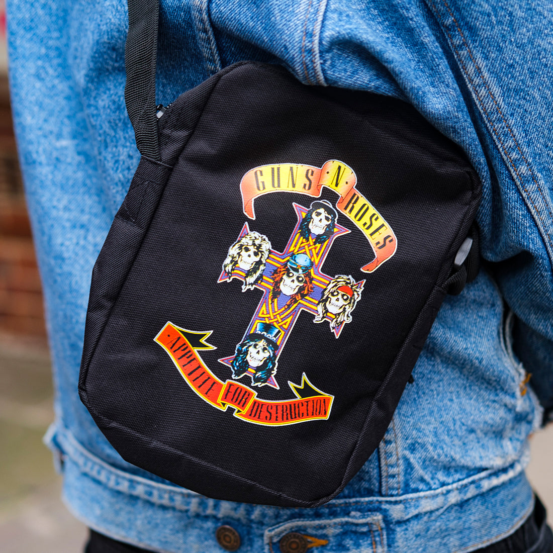 OFFICIALLY LICENSED MERCHANDISE / GLOBAL SHIPPING / FAST DELIVERY - Rocksax Officially Licensed Fashion Accessories, Bags, Luggage, Wallpaper and Murals, Bar Stools and Tables. Thousands of designs from the biggest acts on the Planet. All 100% officially licensed music merchadise @ www.wearerocksax.com